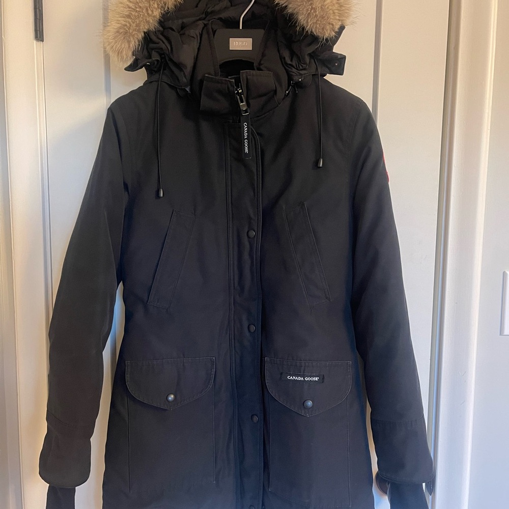 Canada Goose Women’s Trillium Fur-Trim Parka
